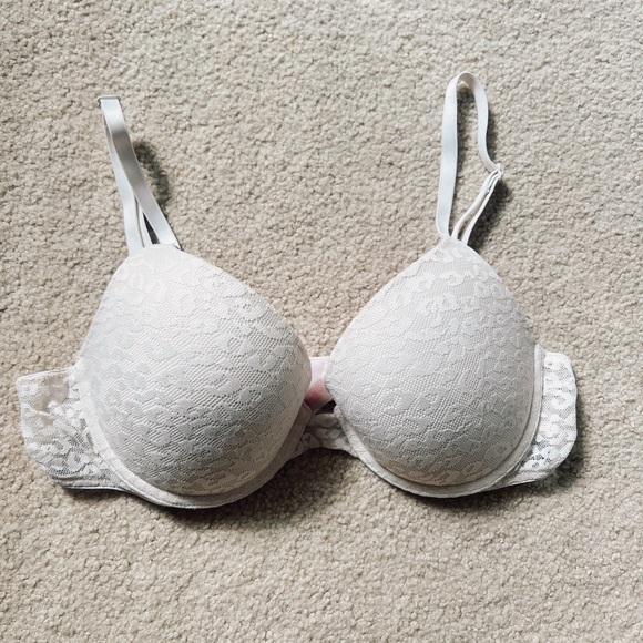PINK Victoria's Secret Other - PINK Push Up Bra